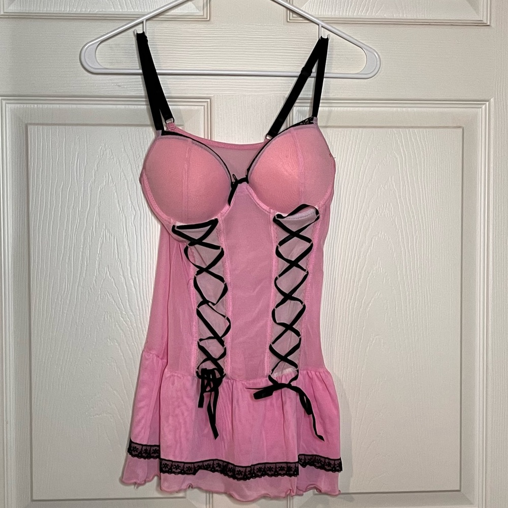 Pink and Black Sexy Lingerie size medium Barbie pink sheer lace trim nighty bow